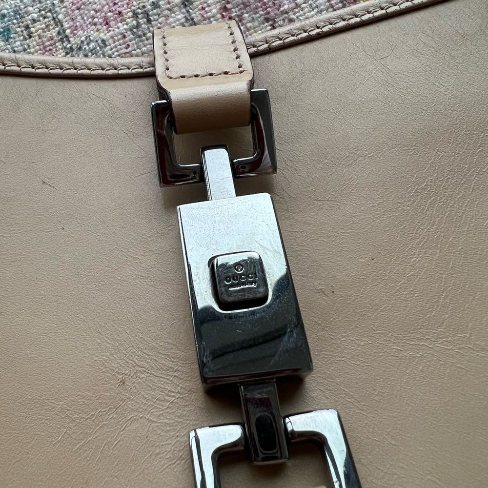 Gucci Beige Leather Hobo Bag with Silver Hardware - Picture 5 of 14
